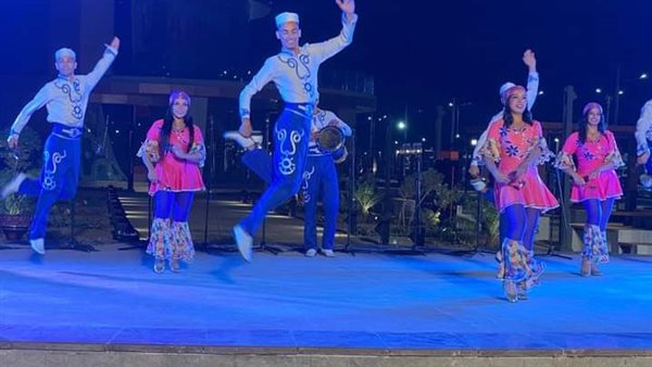 جانب من الاستعراض