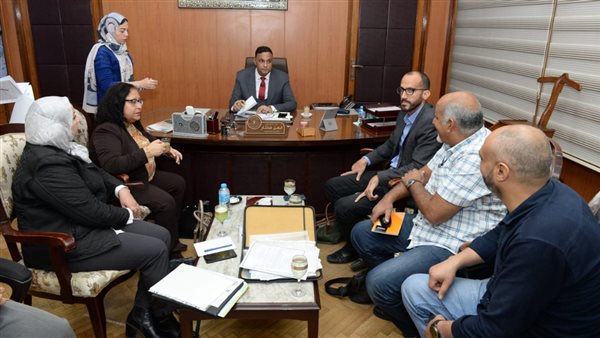 محافظ الدقهلية خلال