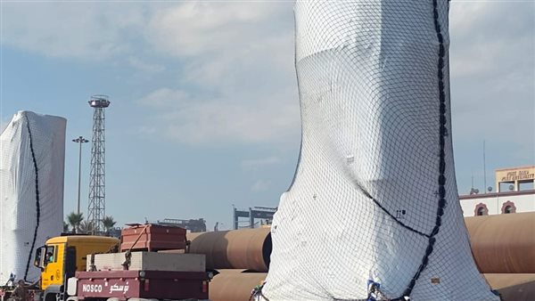 تفريغ 41 طن معدات