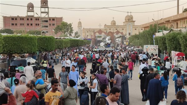 أبناء الأقصر يحتفلون