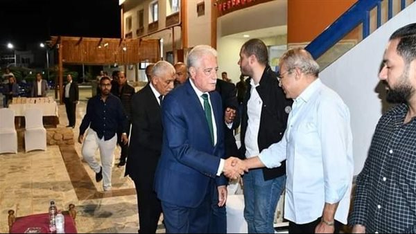 فودة يؤدي واجب العزاء