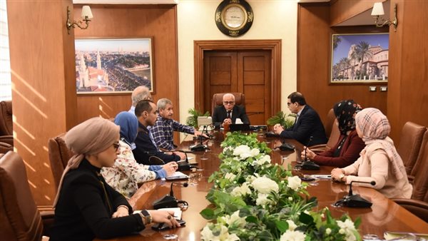 محافظ بورسعيد يتابع