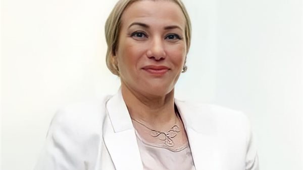 ياسمين فؤاد وزيرة