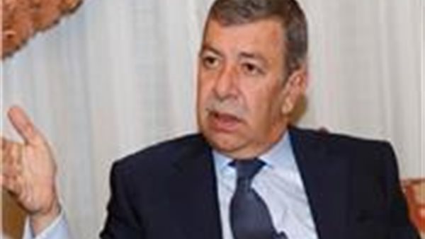 الدكتور أيمن حمادة