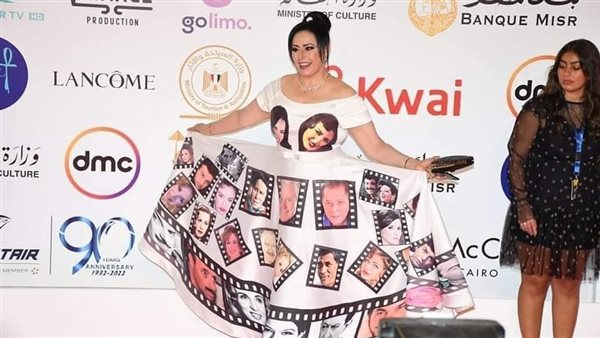 الفنانة هند عاكف