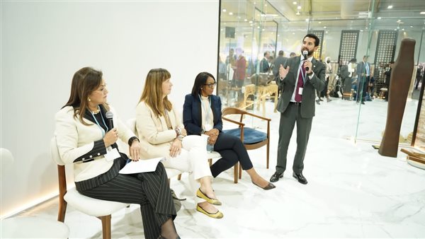 جانب من الحدث