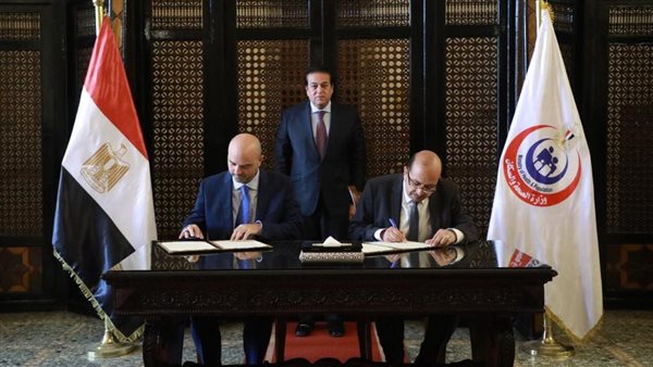 جانب من مراسم التوقيع