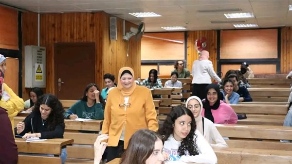 لجان امتحانات إعلام