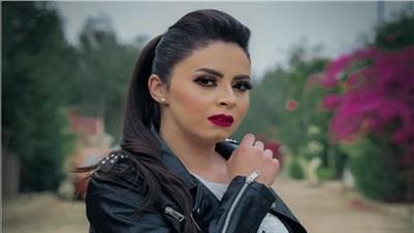 ياسمين نيازي 