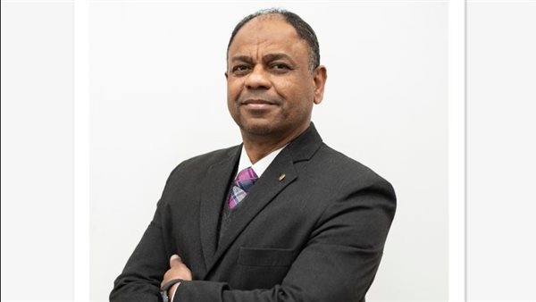 الدكتور حسين درويش