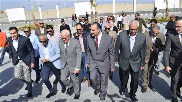 محافظ بورسعيد يشهد