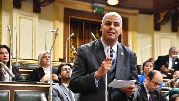 النائب نادر مصطفي