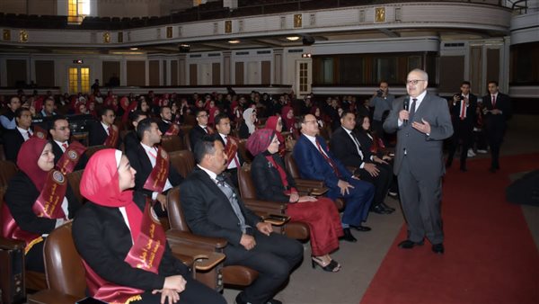 طلاب جامعة القاهرة