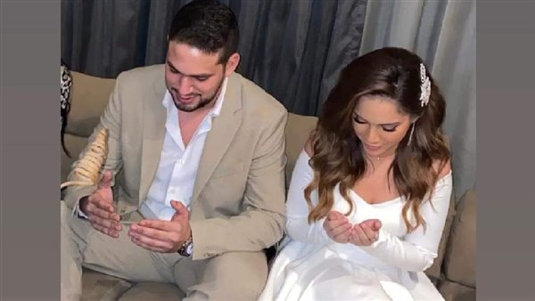 رنا رئيس وخطيبها