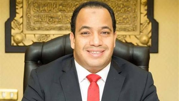 الدكتور عبدالمنعم