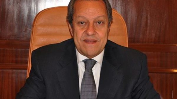  منير فخري عبد النور