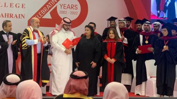 حضور الزوج حفل التخرج