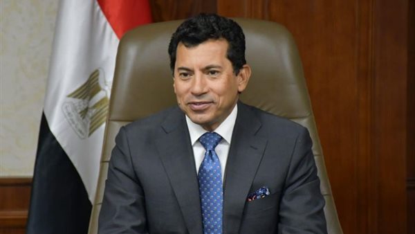  وزير الشباب