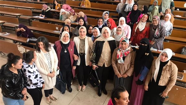 قومي المرأة بسوهاج