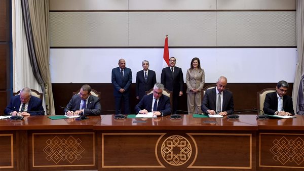 جانب من مراسم التوقيع