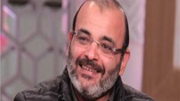 أيمن بهجت قمر