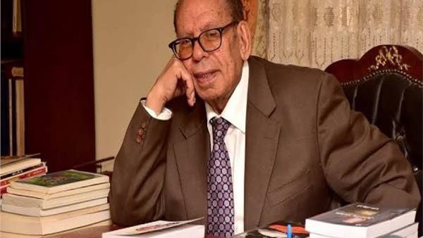  الدكتور صلاح فضل