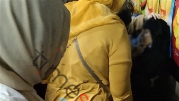 اغماء احدى الفتيات