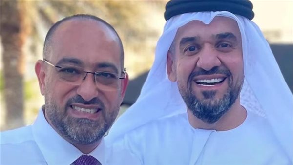 حسين الجسمي ومدير