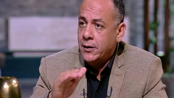  الدكتور مصطفى وزيري،