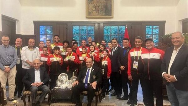 جانب من اللقاء