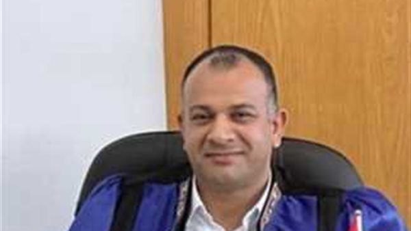 الدكتور أحمد وهبان