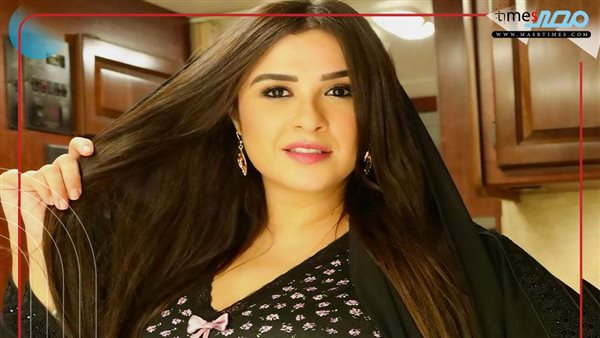  ياسمين عبد العزيز