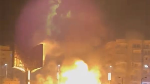 حريق احمد فخرى