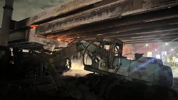 جانب من أثار الحريق