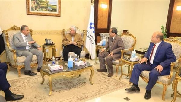 محافظ سوهاج بصحبة