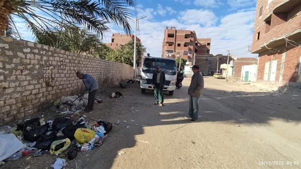 حملة نظافة بالخارجة