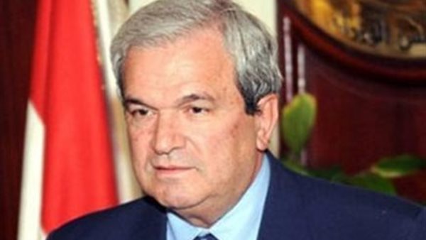 الدكتور معتز خورشيد