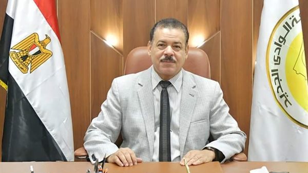  الدكتور عبد العزيز