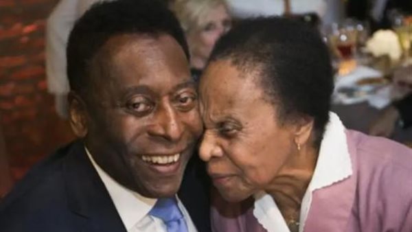 بيليه ووالدته