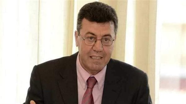 الدكتور فؤاد عودة