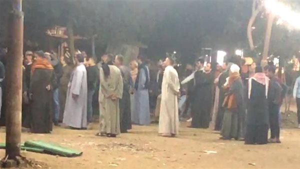 جانب من تشيع الجثمان