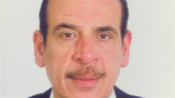 الدكتور عمرو قنديل