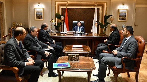 وزير الرياضة يلتقى