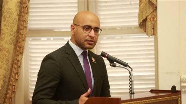  النائب علاء مصطفي