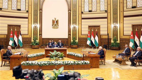 القمة الثلاثية