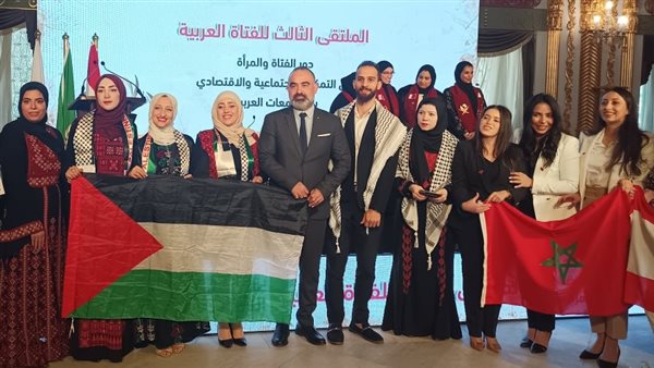 جانب من الملتقي 