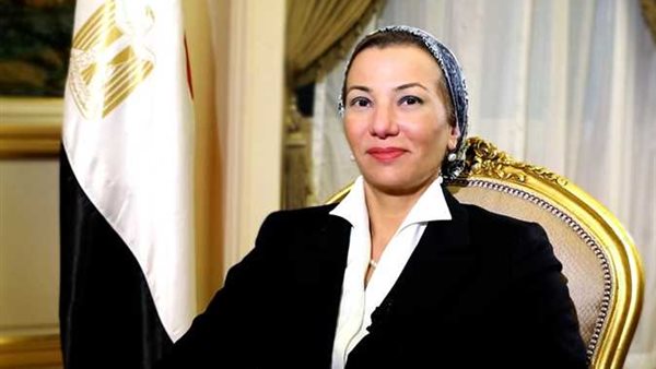 وزيرة البيئة