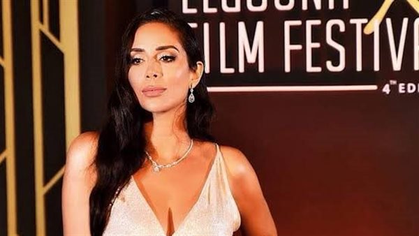  الفنانة بسنت شوقي