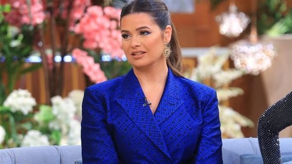 يسرا اللوزي 