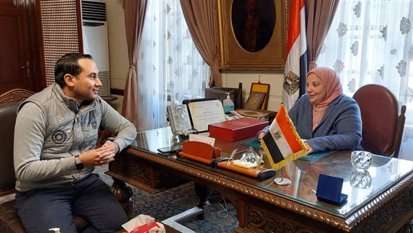 د. منال المصري ومحرر